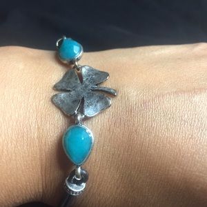 Lucky Brand torques clover bracelet